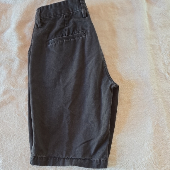 GAP 29 LIVED IN SHORTS GRAY EVERYDAY CASUAL OR WORK PICNIC BARBECUE COMFY COOL - Picture 5 of 8